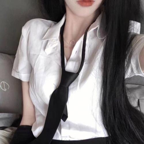准我吻下去